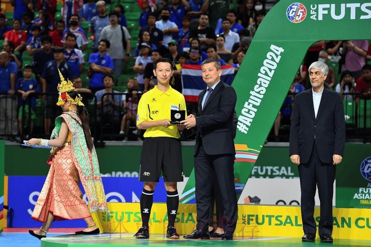 中国裁判员将执裁五人制足球世界杯赛 中国裁判员将执裁五人制足球世界杯赛